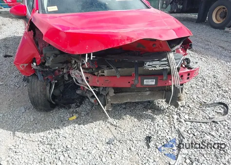 2018 Chevrolet Cruze Lt Auto from USA, damaged, VIN 1G1BE5SM5J7232182